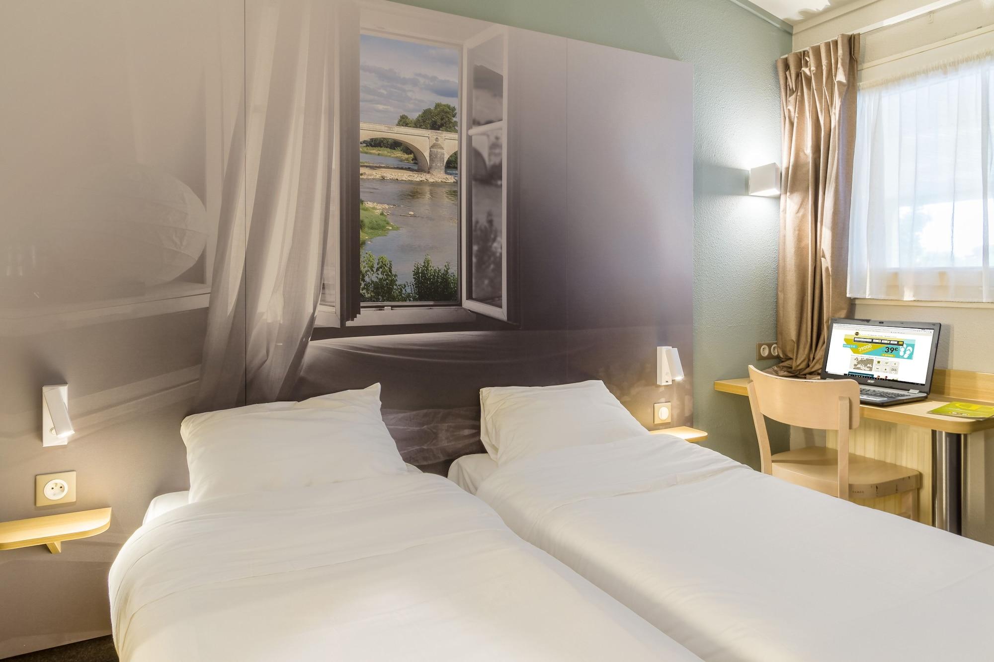 B&B Hotel Villeneuve Loubet Plage Exterior photo