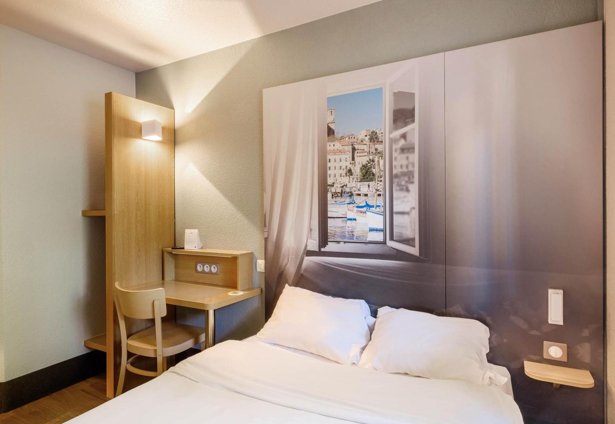 B&B Hotel Villeneuve Loubet Plage Exterior photo